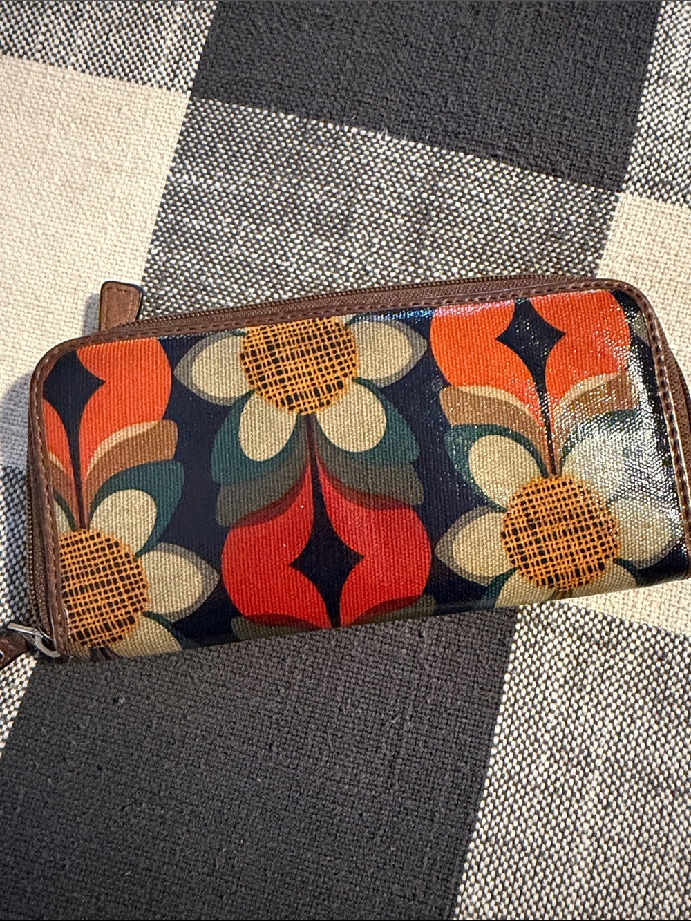 Fossil Retro Floral Zip Wallet in Navy, Red & Orange